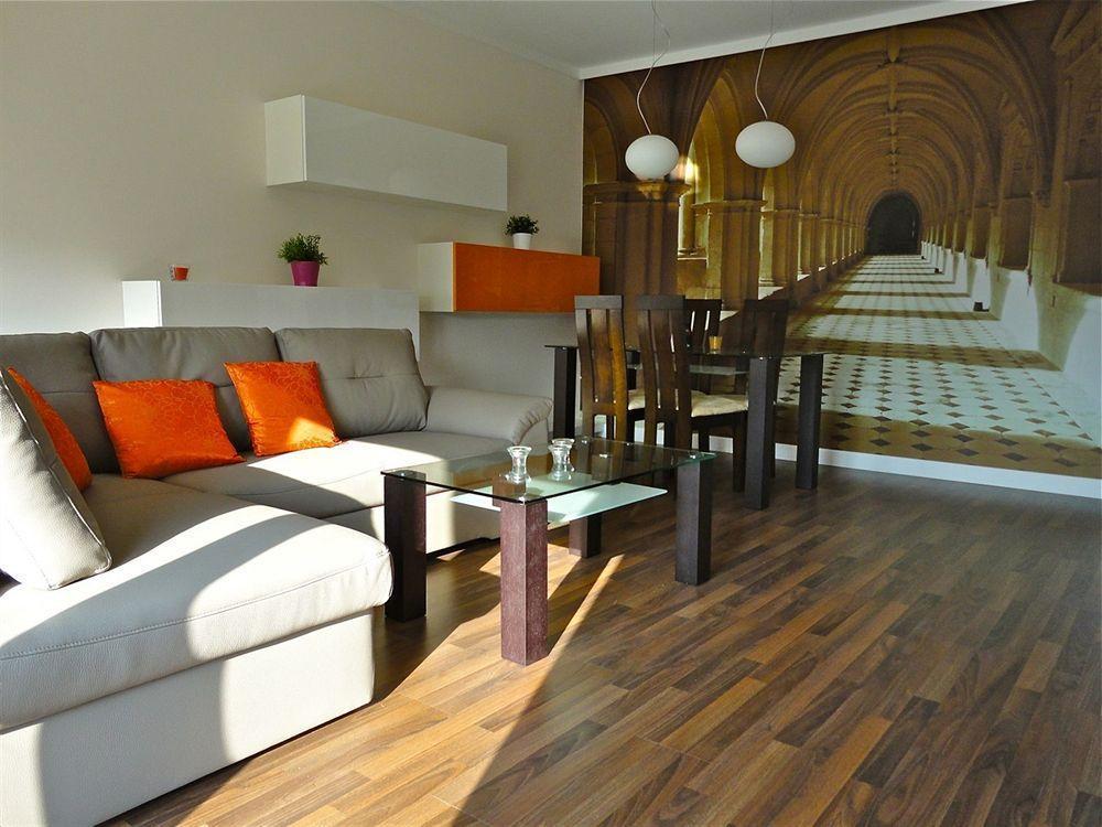 Apartamenty Aparts Λοτζ Εξωτερικό φωτογραφία