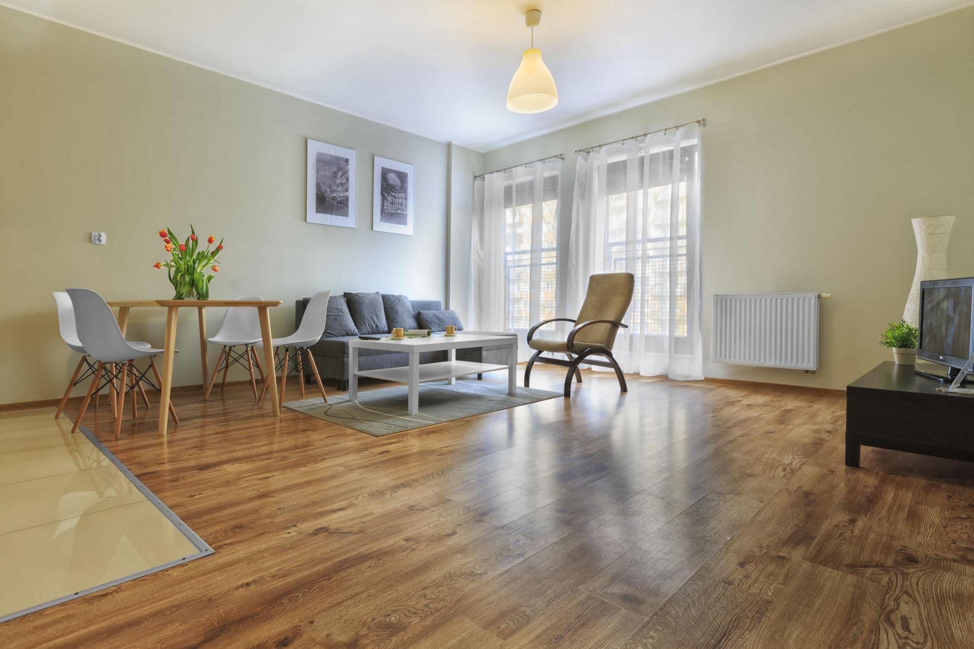 Apartamenty Aparts Λοτζ Εξωτερικό φωτογραφία