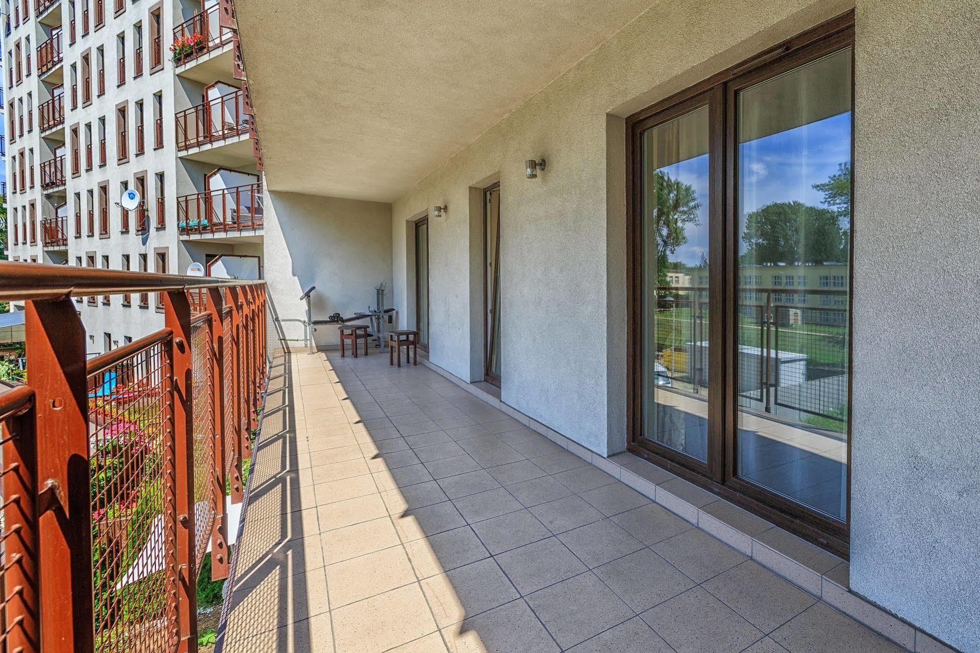 Apartamenty Aparts Λοτζ Εξωτερικό φωτογραφία