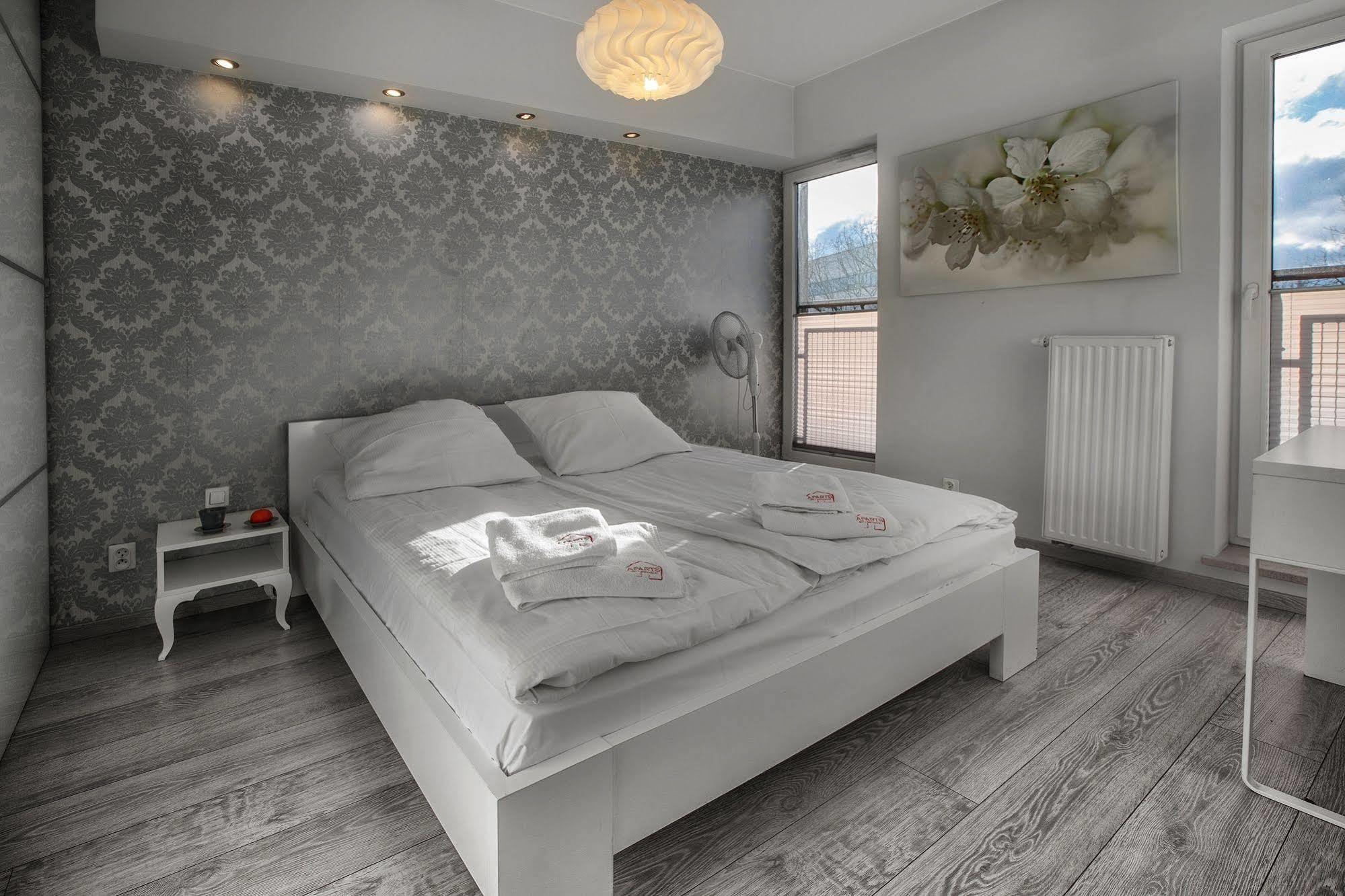 Apartamenty Aparts Λοτζ Εξωτερικό φωτογραφία